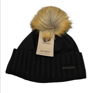 Pearl Izumi Woman’s Pom Knit Beanie